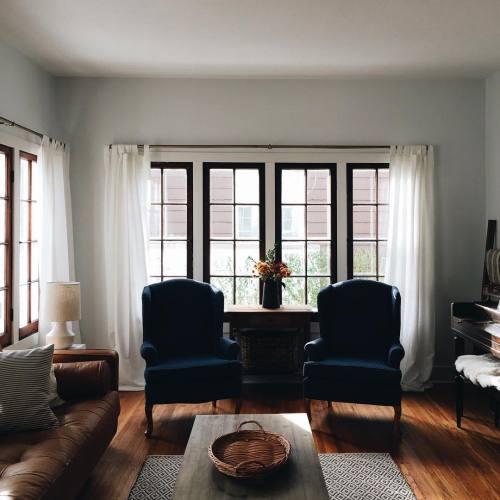 yaelmerve:neatandproper:a-joyfuljourney:Whitney JohnsWould love to sit here and read together&hellip