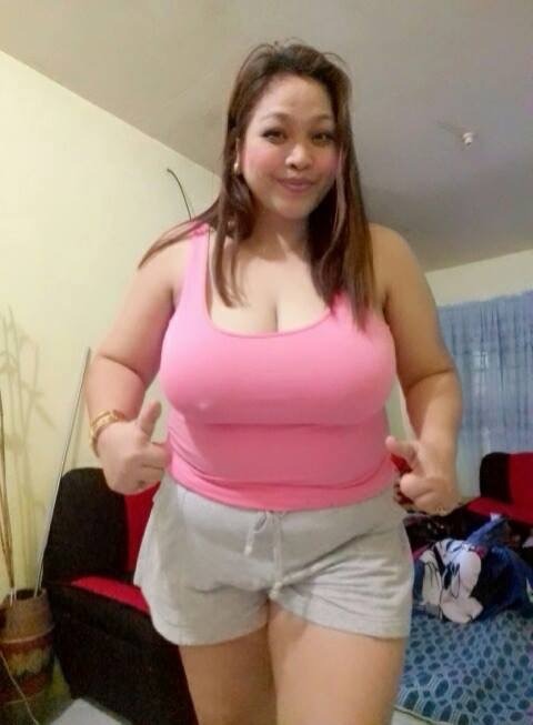 malayauntiehot: gerhanamerah: gataibelakang: koleksimelayu: Ni bru full pakej. #BBW #Chubby #BigBoob