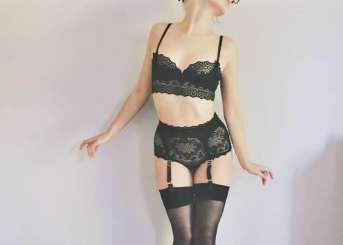 LINGERIE REVIEW AGENT PROVOCATEUR STONE BIG BRIEF AND BRAI originally bypassed Stone when it first c