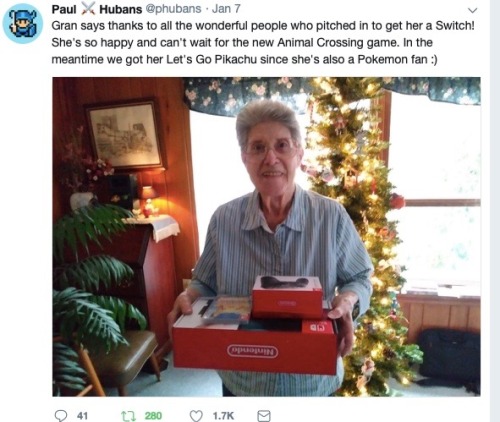 tumblunni: mayor-deer: This is so pure I love this grandma &lt;3 I’m so happy for her!!!