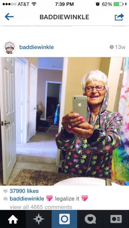 714-951:  2cuuuute:  this grandma makes me so happy   the actual teenage/young girls that act like this are annoying