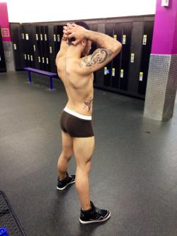 fitboys:  Hundreds of Live guys on Cam for