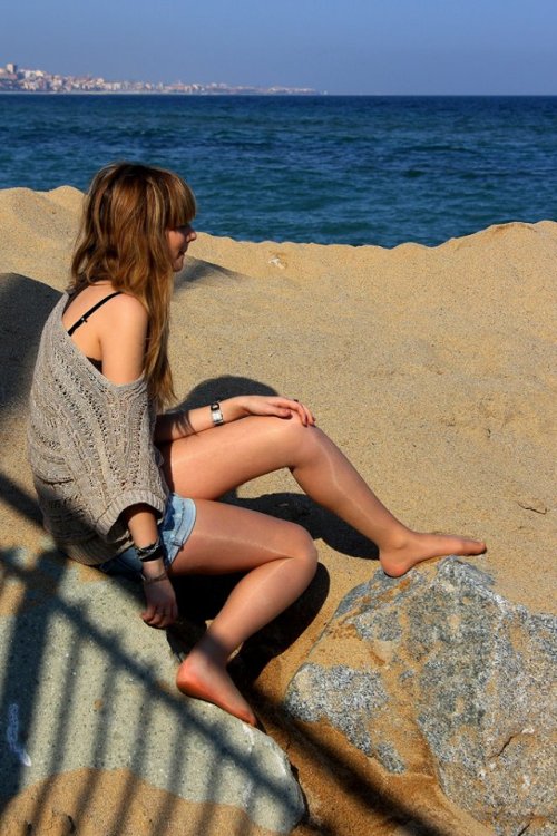 lifeinpantyhose: moment au bord de mer