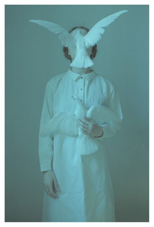  DAYS OF THE PURIFICATION / New digital PHOTO ALBUM by Laura Makabresku with 150 unpublished photos 