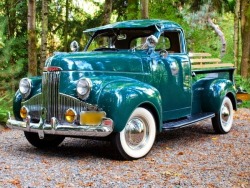 ginvandegreif:  Old Studebaker Pickup 