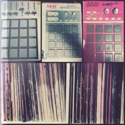 metroam:  #mpc2000xl #mpd24 #akai #mpd #metroam #sampling #digging #instalifo #hiphop #trip #hop #beatmaking