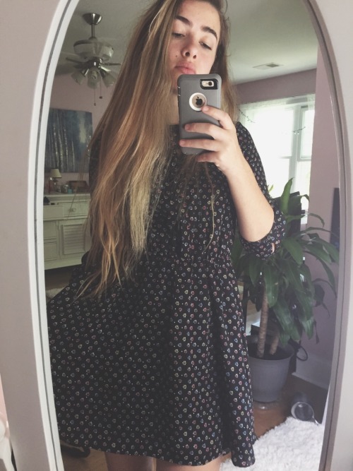 doyouthinkaboutme:  Kinda feel good without makeup for once