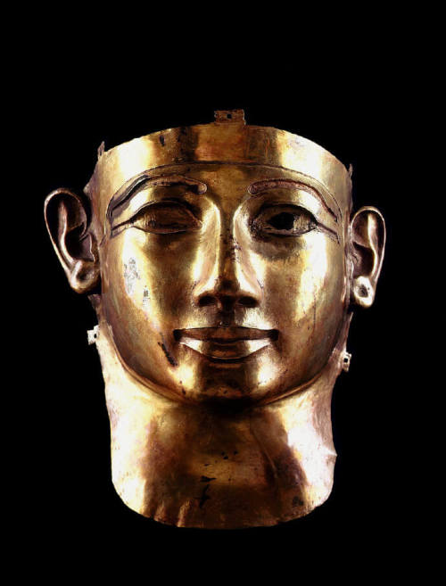 Gold Funerary Mask of Shoshenq IIThe funeral mask of King Shoshenq II was found on his mummy but was