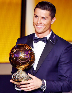 madridistaforever:  FIFA Ballon d’Or 2014 winner | January 12, 2015“I would like to thank all of those who voted for me. It has been an incredible year. I would like to continue the work that I have done so far. I want to try to improve, to become