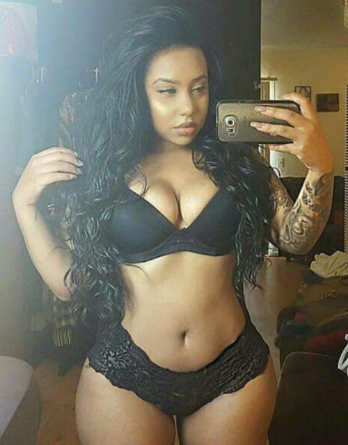 sexypassion78:  widephatbooty688:  Widephatbooty688  Sexypassion78