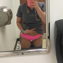 freakynolestag:  sexyonshift:  Sometimes you need entertainment 💋💋  Thanks for the submission  So fucking hot and slutty!! I love it!!