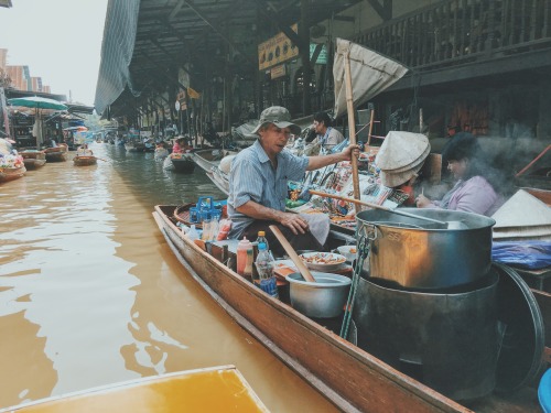 Bangkok Day One.Here are some shots I took on our first day. I fell in love with this beautiful ci