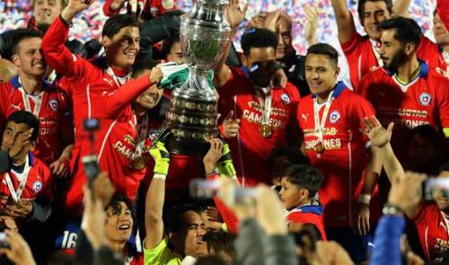 ra-ra-raspy:  ¡Chile campeón! Gran partido porn pictures