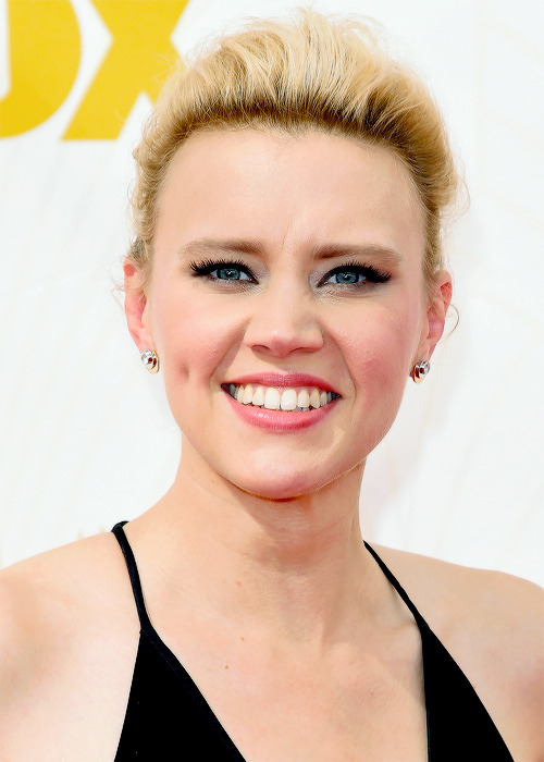 Kate McKinnon attends the 67th Annual Primetime Emmy Awards at Microsoft Theater on September 20, 20