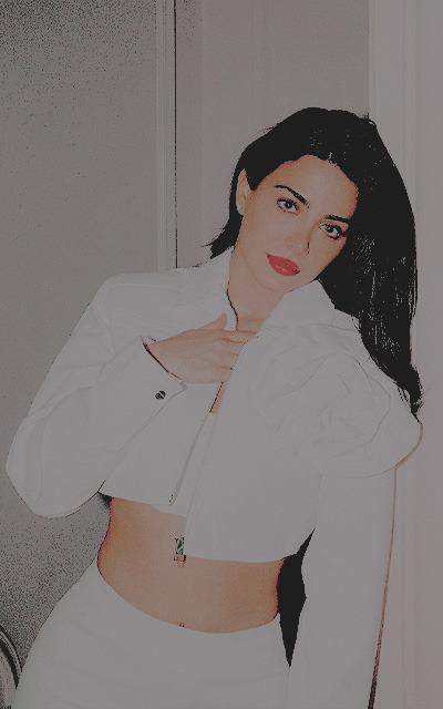 EMERAUDE TOUBIA [ AVATARS ] 21a29b1819b16117bb8cd547182bd42e55417bad