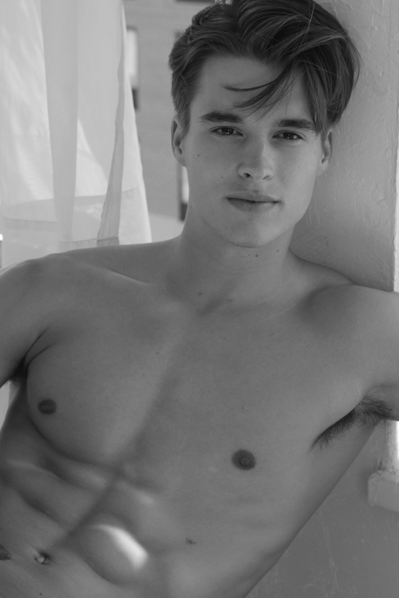 boredinweho:  Jimmy Mulvihill by Michael De Buono