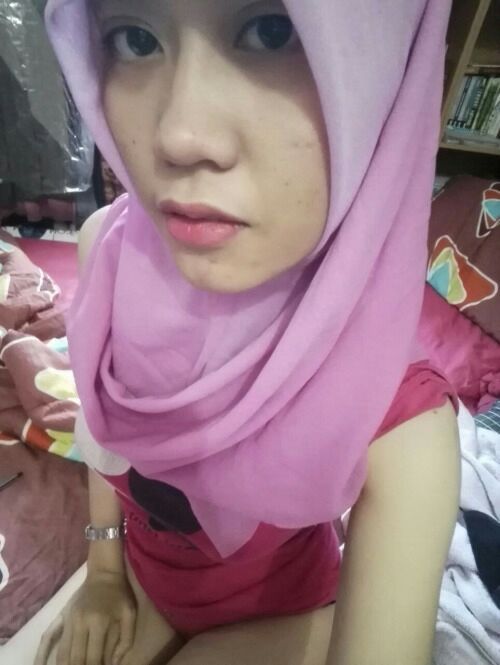 luciferkay:shahcheras:tudung seksisape ade full collection awek ni??