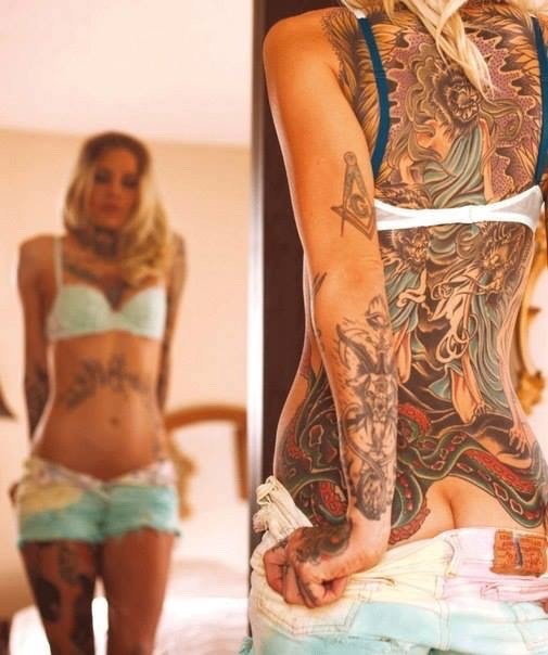 tattgirlstits:  Lauren Rivoire 