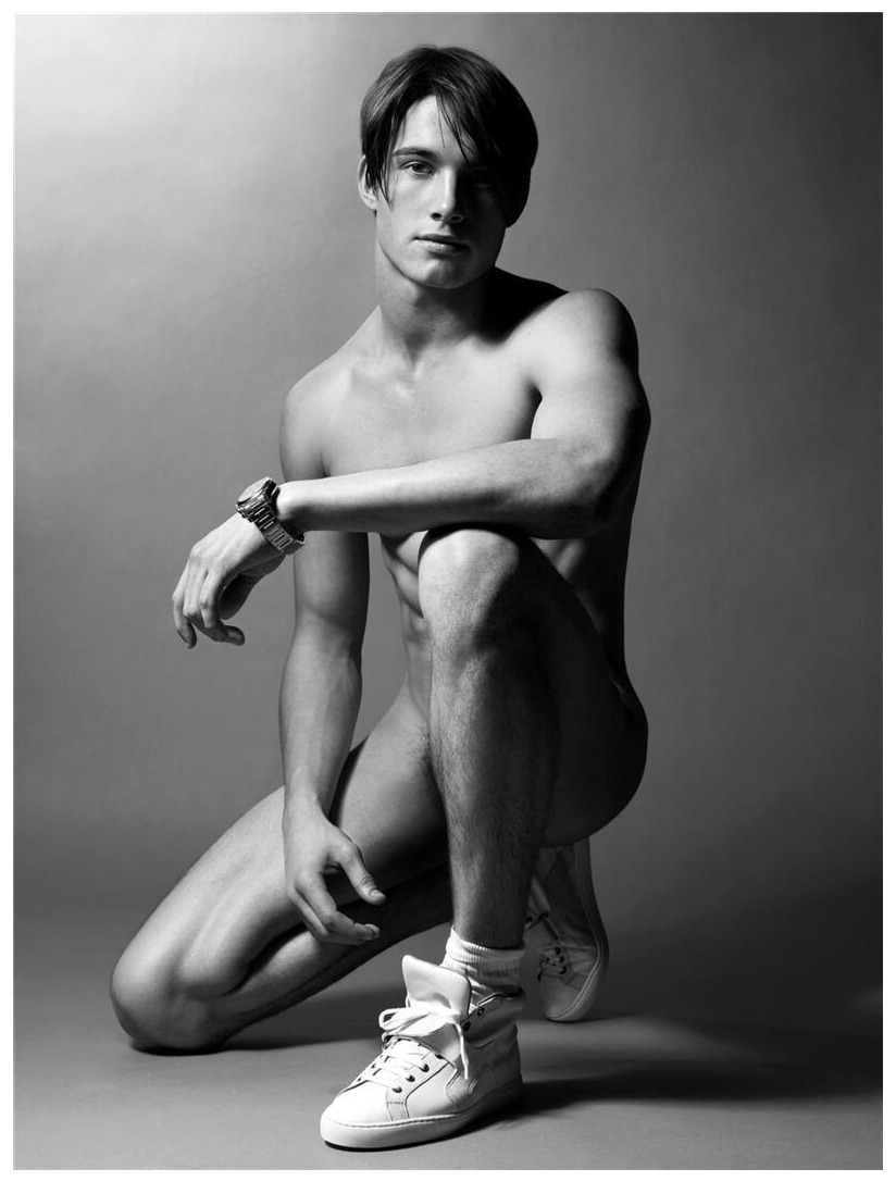 robertocustodioart:Jamie Jewitt by Solve Sundsbo 2011