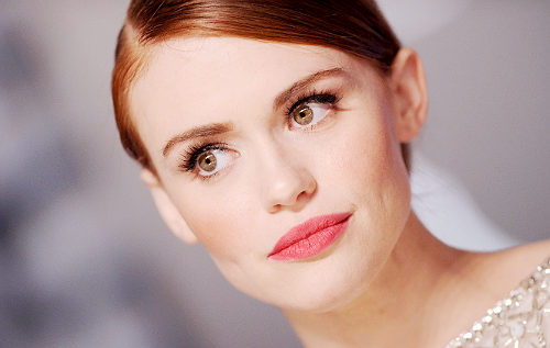 alvarocks24:   Holland Roden at 2013 MTV Video Music Awards in Brooklyn (August 25th, 2013)  