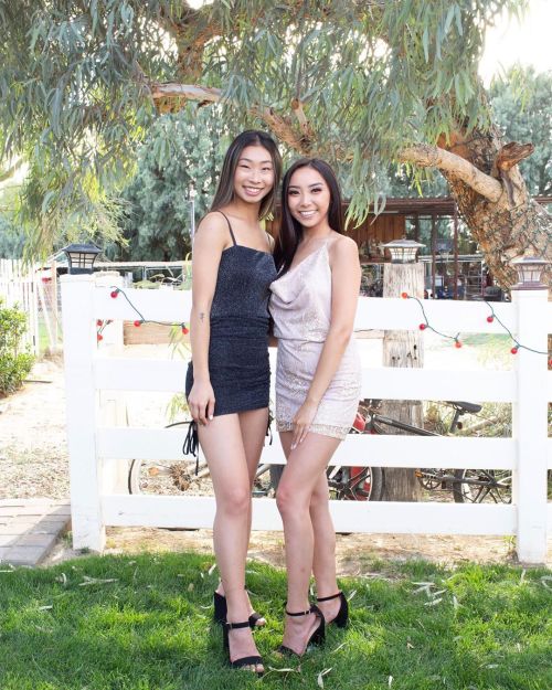 Leggy Asian Cuties