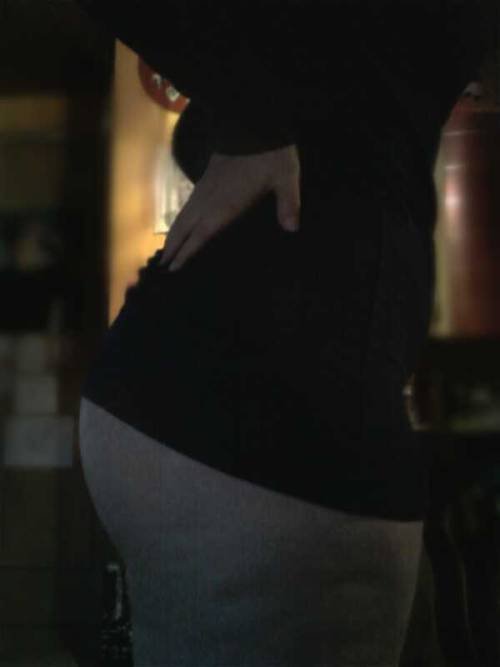 useme-sir:  Have some pics of my sexy ass 💕