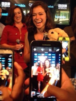 orphanblack:  evelynebrochue:  THEY GAVE TATIANA A PUPPY  You’re the puppy.