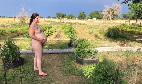 ridefasttakechances:  Favorite part of the summer is the garden