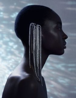 bienenkiste:“La femme d'argent”. Nicole Atieno by Karina Twiss for Madame Figaro September 2018