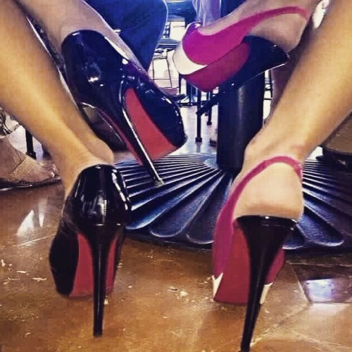 Louboutin Heels seduction #ChristianLouboutin #tacchialti #hauttalons #louboutinheels #loubies #reds