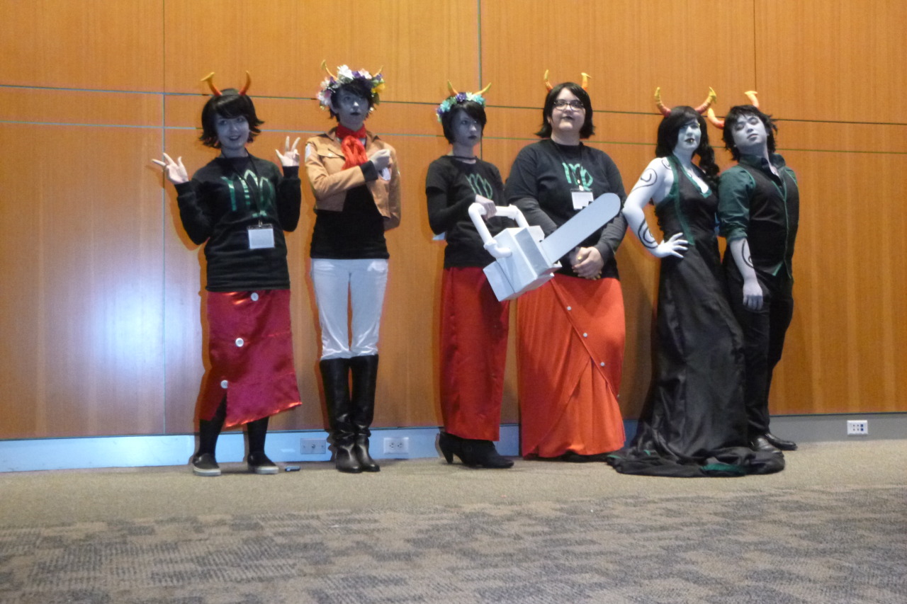 bestquius:  a6leist-slur:  Nekocon Saturday Homestuck Photoshoot 2/3  I am the Equius