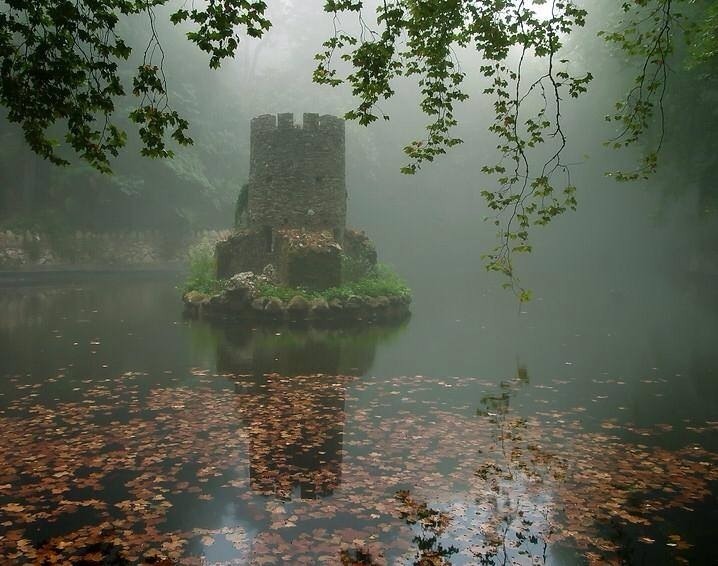 jellofingers:m-e-d-i-e-v-a-l-d-r-e-a-m-s:Celtic houses Where my dreams take place