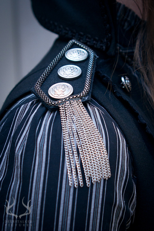 skyscraperopera:  technotropism:   Wearing my Azure Gilet in a more “conventional” way f