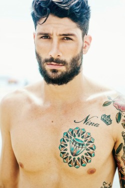 dirtyguystogo:  derriuspierre:  Thiago Perri