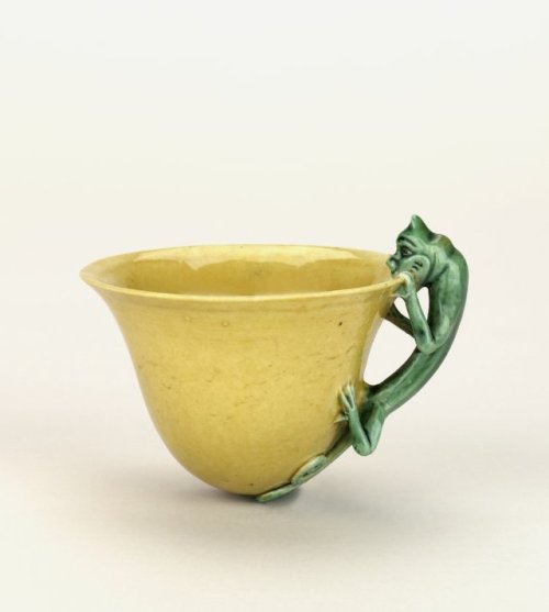 historyarchaeologyartefacts:Wine-cup, 1662-1722, Qing Dynasty [OS][750x836]
