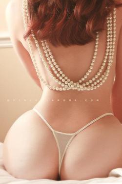 jal-lick:  Beautiful pearls 