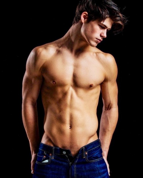 phil007fan: Carson Aldridge 
