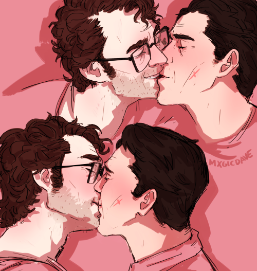 mxgicdave:when in doubt i draw kisses in a rosy color scheme