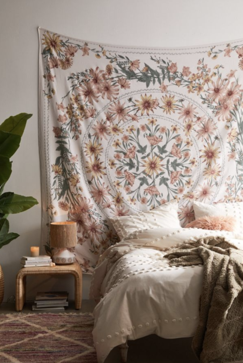 Peachy floral Bedroom - Urban Outfitters