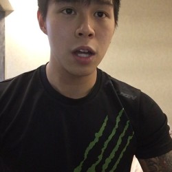 xxxtokisaru:  fuckyeahsgboy:Who is he?! his name’s Darren Ashton Goh ;)