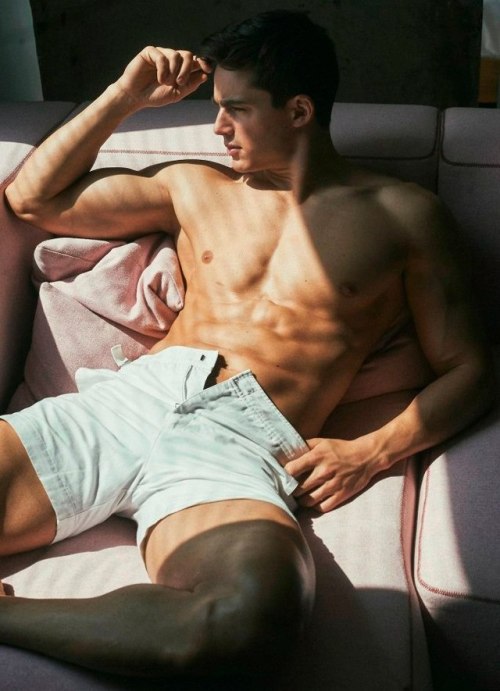 ★ ·.·´¯`·.·★ [ Pietro Boselli ] ★·.·´¯`·.·★