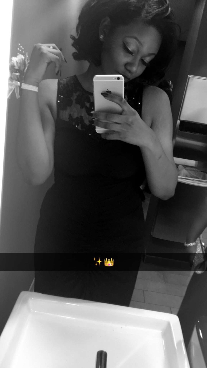 dreammusiq:  Carefree black girl 👸🏾.. Happy Blackout✨🔥😎✊🏾 (my