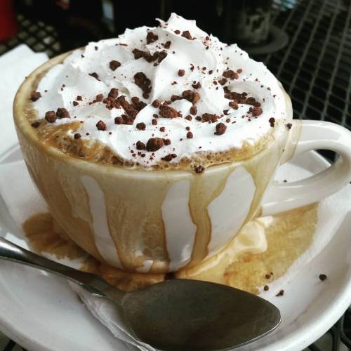 #mocha #lawrenceks (at Milton&rsquo;s)