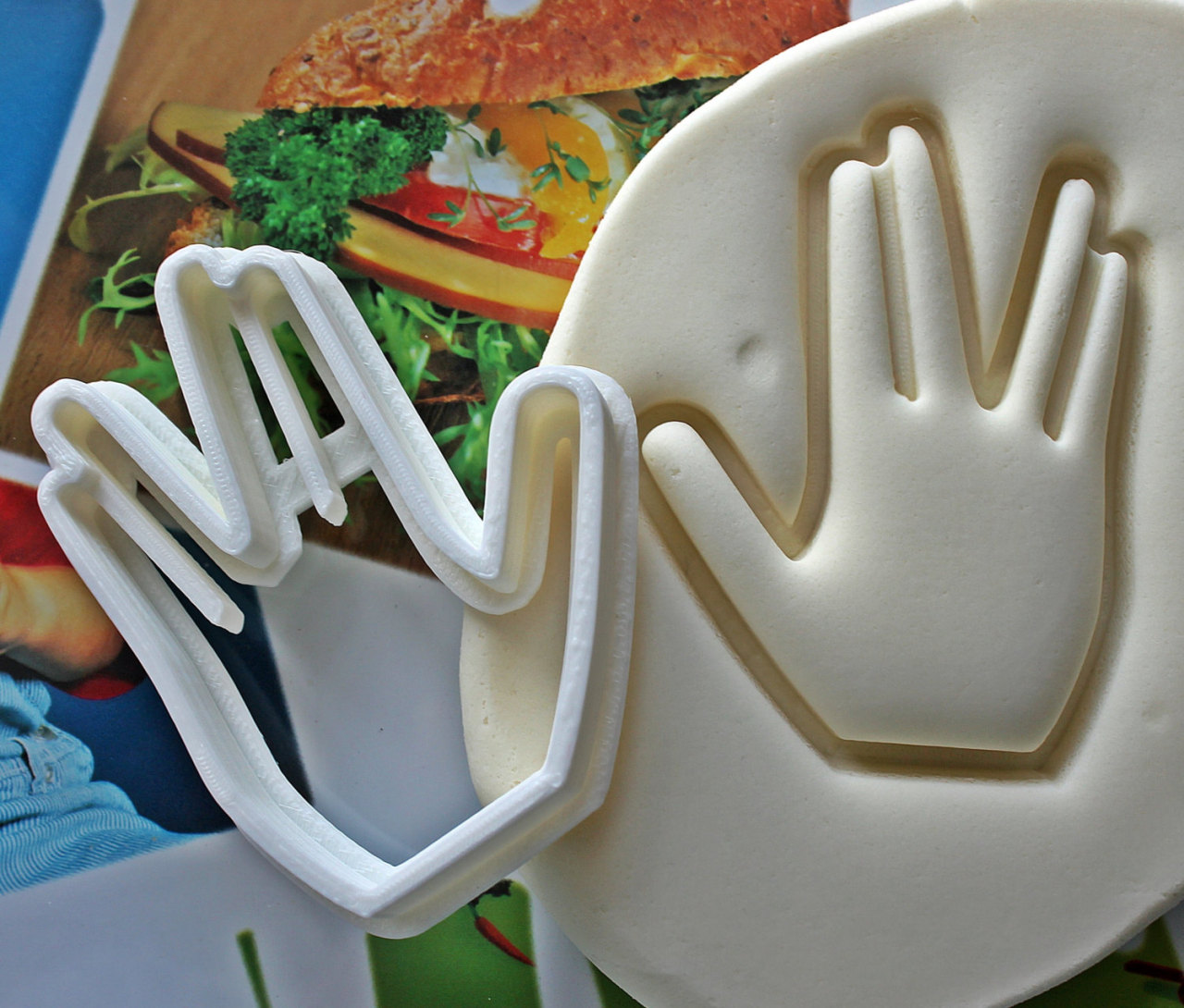 culturenlifestyle:  Adorable Cookie Cutters of Pop Icon Figures by Tiago Belo  Indie