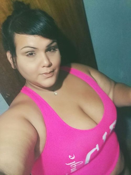 artiracing: Goldita de caguas despues que haiga $$$hace lo que sea La gamberrita de caguas