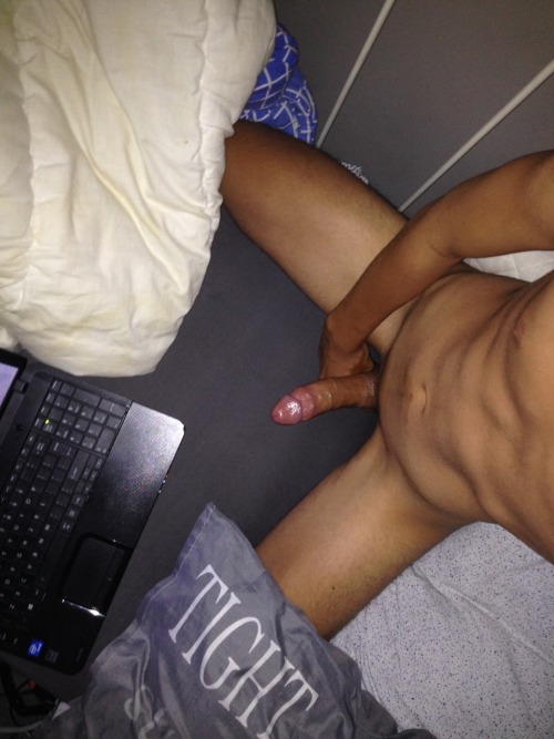 hornyclick:  toomuchgayforyou:  Yesterday night fun   next time, let’s involve my tongue ;)