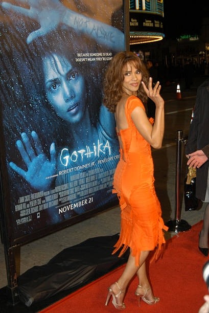 Porn styleteeq:halle berry at the “gothika” photos