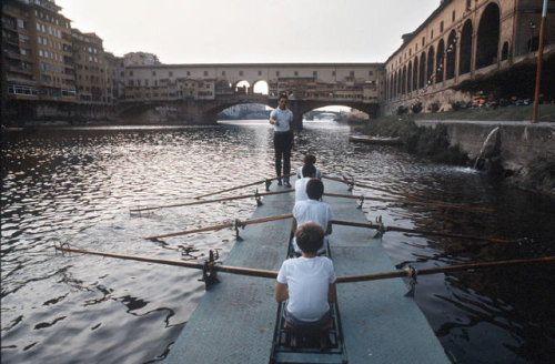 dolm: Italy. Florence. 1986. Ponte Vecchio. Ferdinando Scianna.