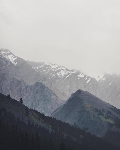 oneshotolive:  Cloudy Mountains: Alberta, Canada: [OC][3712x4640] 📷: XZX15 