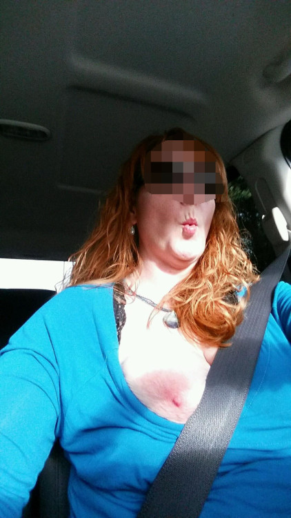 cpl4funthings:  Very late Topless Tuesday and bonus nipple while driving. 